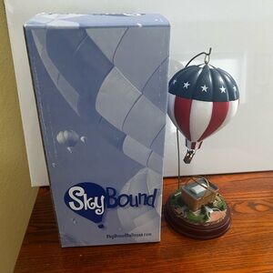 Rare Skybound Longaberger Home Office 2004 figurine with original box